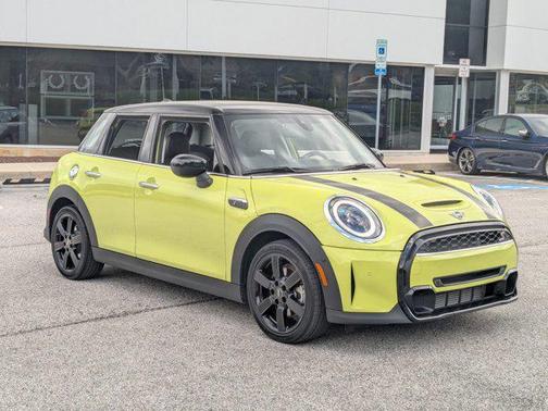 2023 MINI Hardtop Cooper S