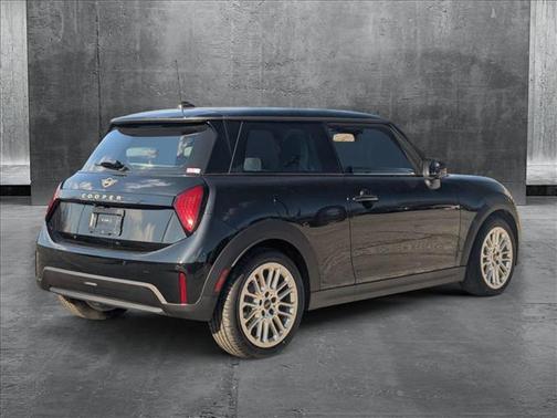 2025 MINI Hardtop Cooper