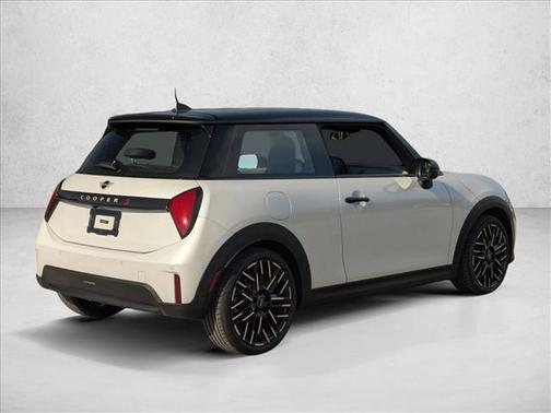 Nanuq White Metallic 2026 MINI Hardtop Cooper S