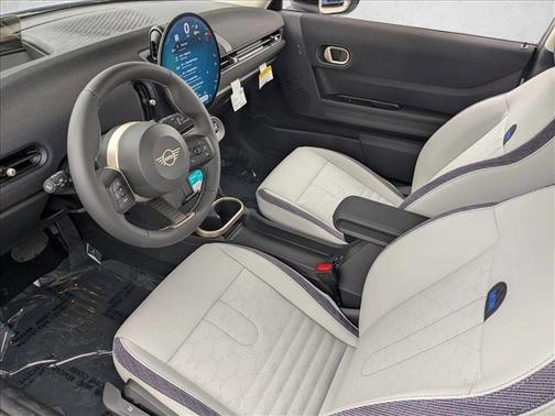 Nanuq White Metallic 2026 MINI Hardtop Cooper