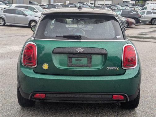 British Racing Green IV Metallic 2024 MINI Hardtop Cooper S