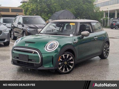 British Racing Green IV Metallic 2024 MINI Hardtop Cooper S