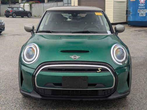 British Racing Green IV Metallic 2024 MINI Hardtop Cooper S