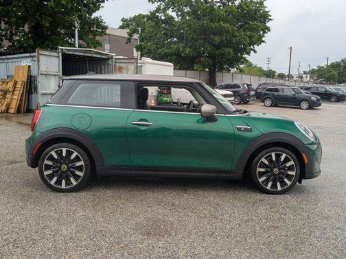 British Racing Green IV Metallic 2024 MINI Hardtop Cooper S