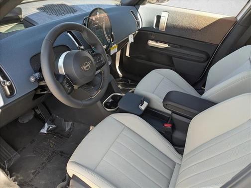 Nanuq White Metallic 2027 MINI Countryman Cooper S ALL4