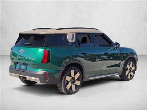 British Racing Green IV Metallic 2027 MINI Countryman Cooper S ALL4