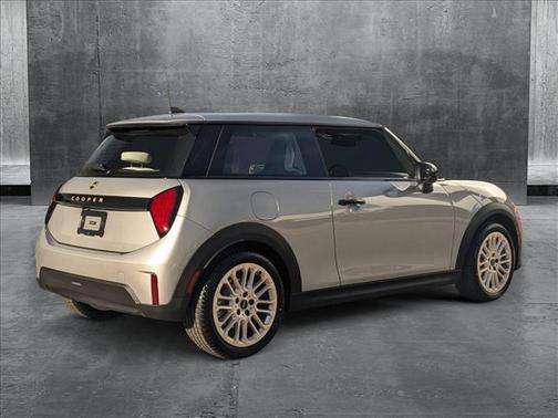 2025 MINI Hardtop Cooper
