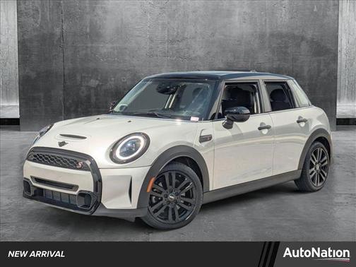 2023 MINI Hardtop Cooper S