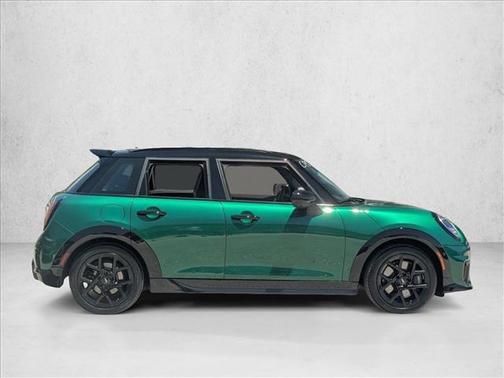 British Racing Green IV Metallic 2026 MINI Hardtop Cooper S