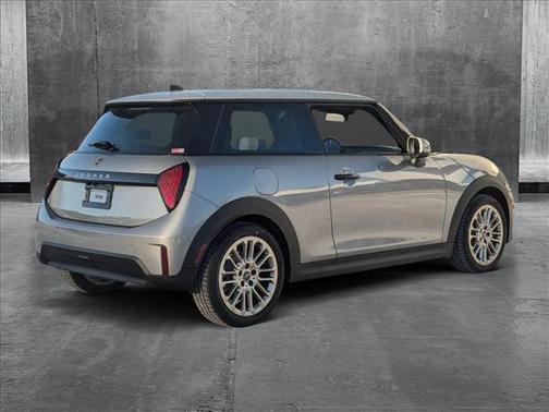 2025 MINI Hardtop Cooper