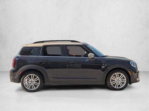 MINI Yours Enigmatic Black Metallic 2024 MINI Countryman Cooper S