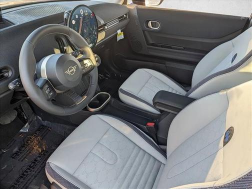 2025 MINI Hardtop Cooper