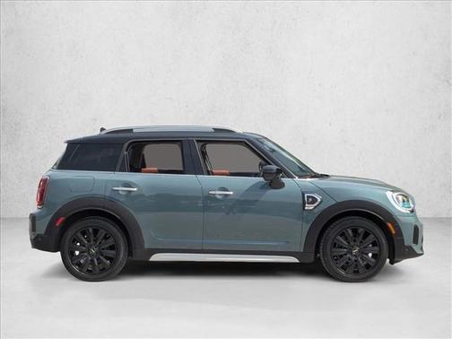 Sage Green Metallic 2024 MINI Countryman Cooper S