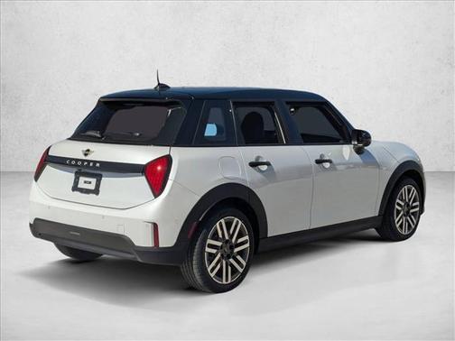 Nanuq White Metallic 2026 MINI Hardtop Cooper