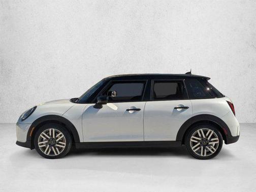 Nanuq White Metallic 2026 MINI Hardtop Cooper