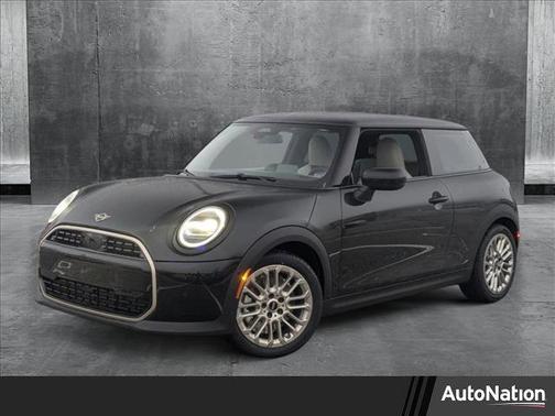 2025 MINI Hardtop Cooper