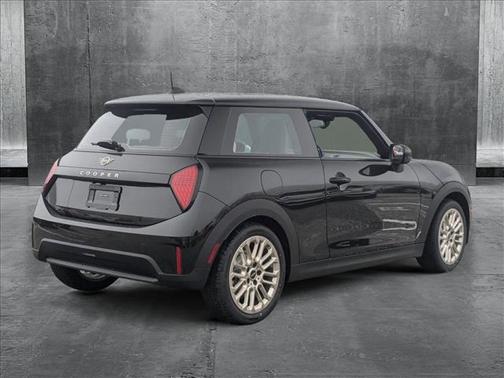 2025 MINI Hardtop Cooper