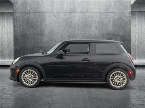 2025 MINI Hardtop Cooper