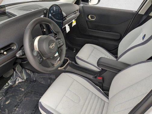 Nanuq White Metallic 2026 MINI Hardtop Cooper
