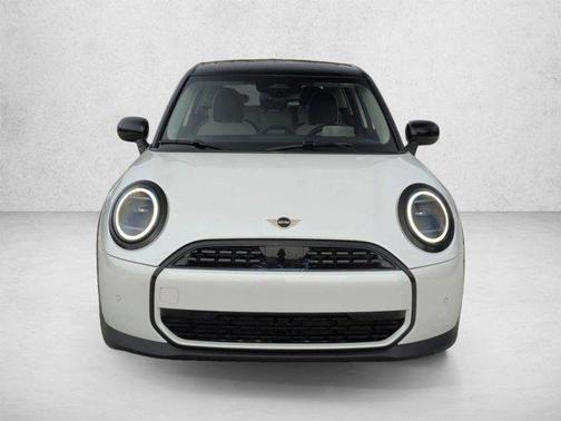 Nanuq White Metallic 2026 MINI Hardtop Cooper