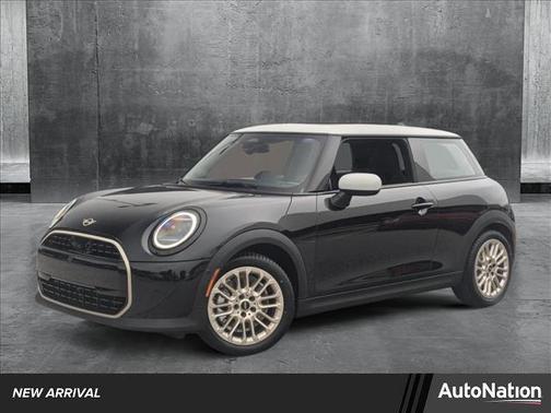 2025 MINI Hardtop Cooper