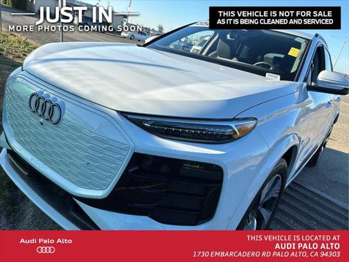 2025 Audi Q6 e-tron Premium Plus quattro