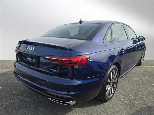 2024 Audi A4 Premium Plus 40 TFSI quattro S tronic
