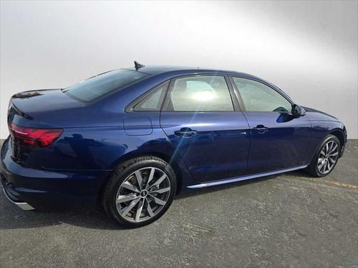2024 Audi A4 Premium Plus 40 TFSI quattro S tronic