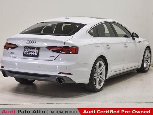 Photo 4 of 32 of 2019 Audi A5 2.0T Premium Plus