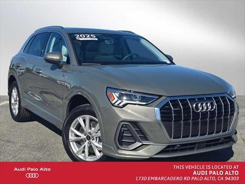 2025 Audi Q3 Premium 45 TFSI S line quattro Tiptronic
