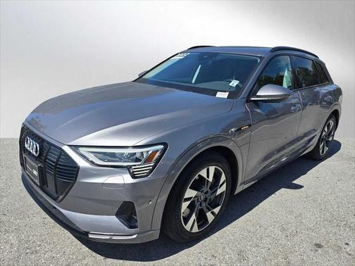 2022 Audi e-tron Premium quattro