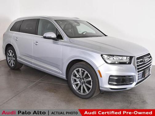 Photo 4 of 32 of 2019 Audi Q7 55 Premium Plus