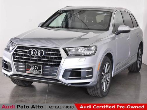 Photo 2 of 32 of 2019 Audi Q7 55 Premium Plus