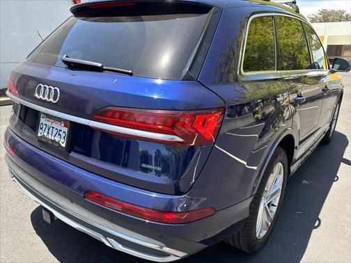 2022 Audi Q7 Premium Plus 45 TFSI quattro Tiptronic
