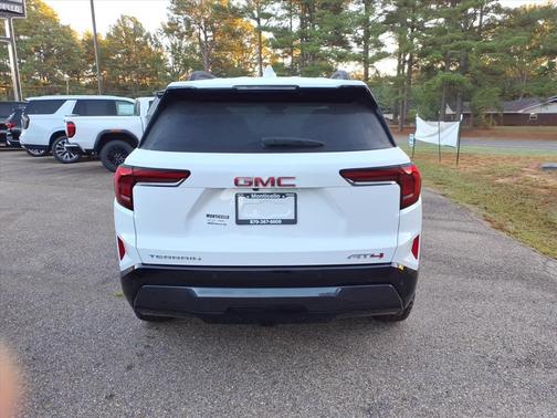 2026 GMC Terrain AWD AT4