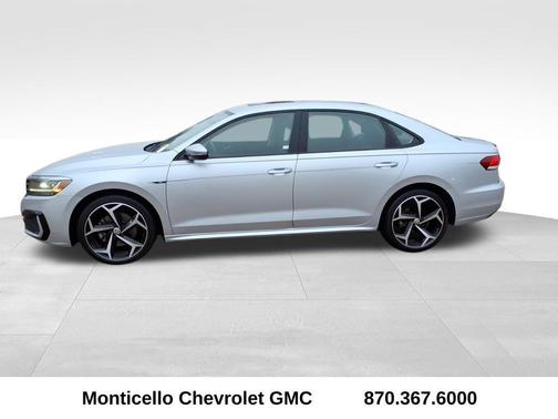 2020 Volkswagen Passat 2.0T R-Line