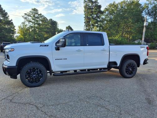 2025 Chevrolet Silverado 2500 LTZ