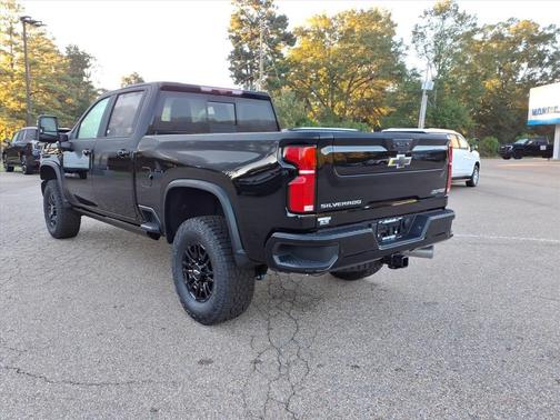 2026 Chevrolet Silverado 2500 Crew Cab, Standard Bed, XR2, 4WD