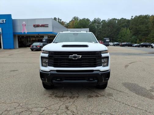 2026 Chevrolet Silverado 2500 Custom