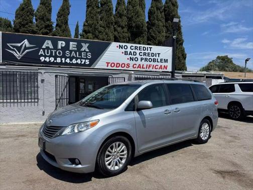 2014 Toyota Sienna XLE
