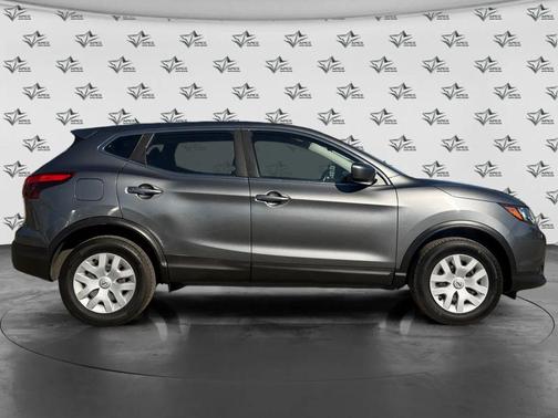 2018 Nissan Rogue Sport S