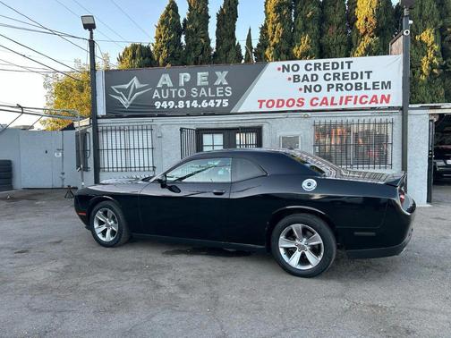 2018 Dodge Challenger SXT
