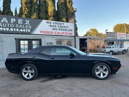 2018 Dodge Challenger SXT