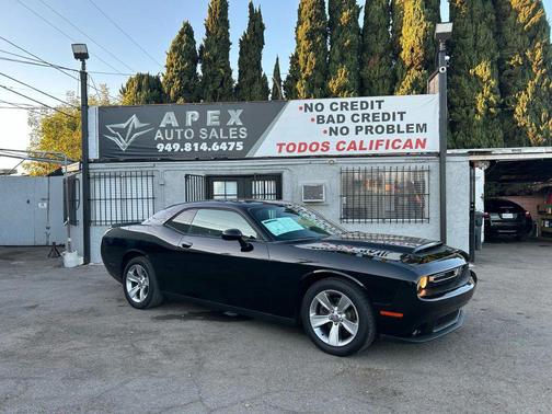 2018 Dodge Challenger SXT