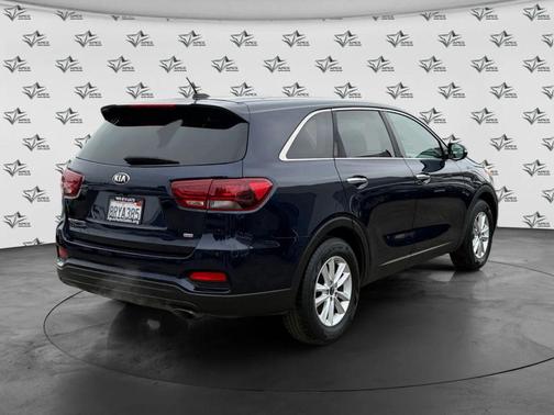 Imperial Blue 2020 Kia Sorento LX