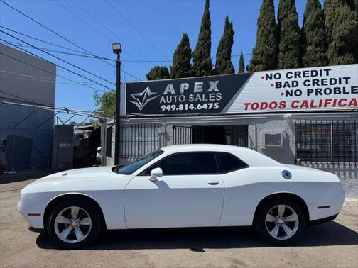2016 Dodge Challenger SXT