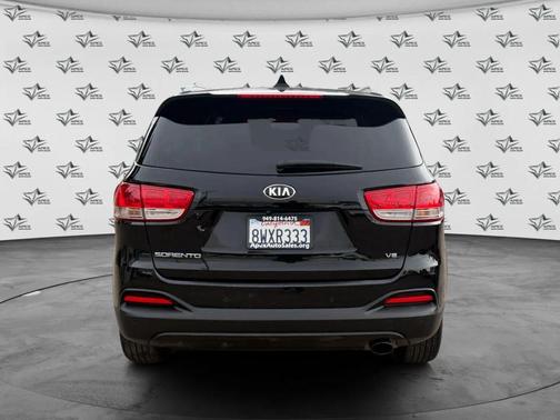 Black 2017 Kia Sorento LX