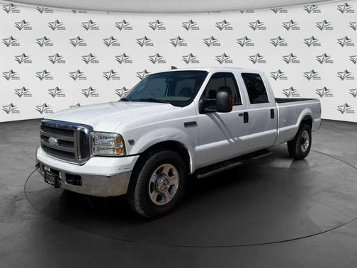 White 2005 Ford F-250 Lariat