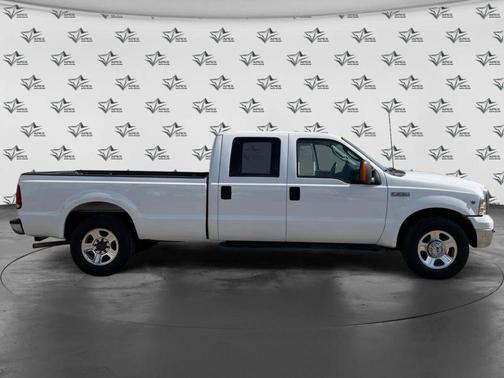White 2005 Ford F-250 Lariat