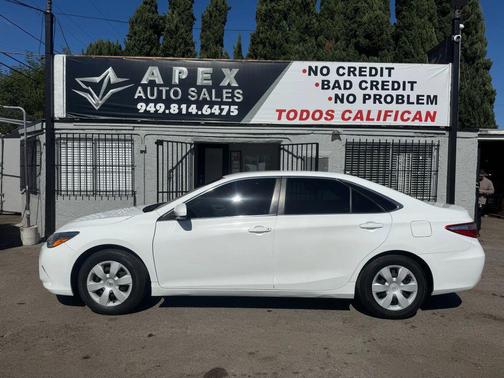 2015 Toyota Camry LE